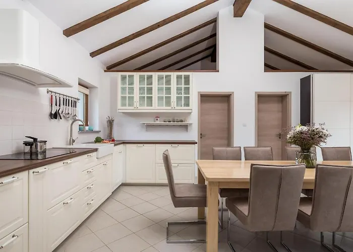 בית נופש Awesome In With Kitchen