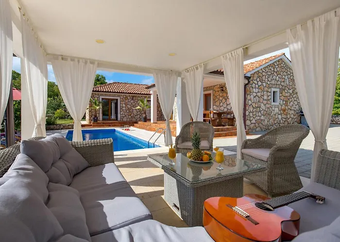 Awesome In With Kitchen