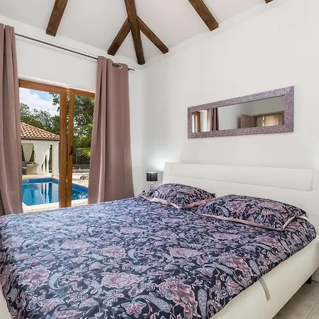 Holiday home Stunning In